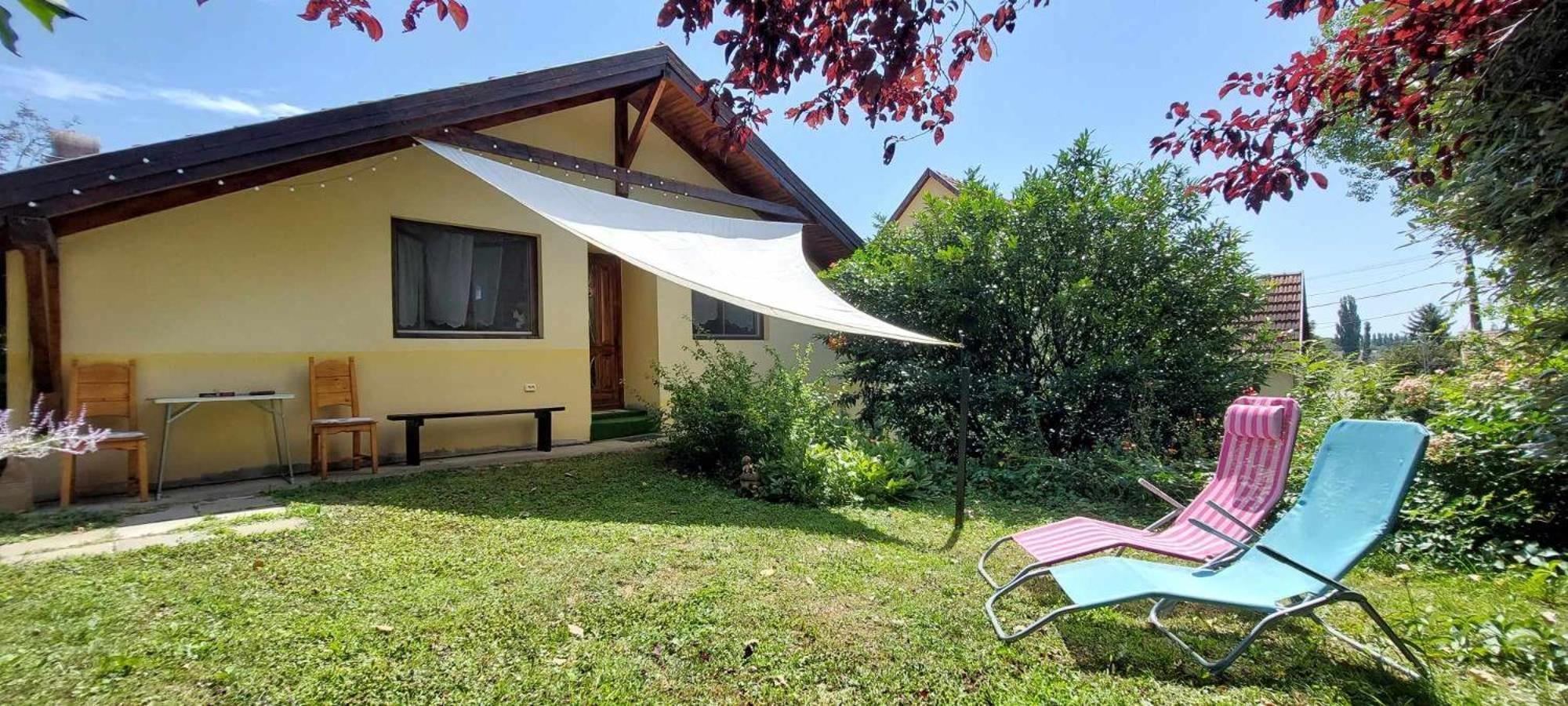 Kismokus Apartman Eger Luaran gambar